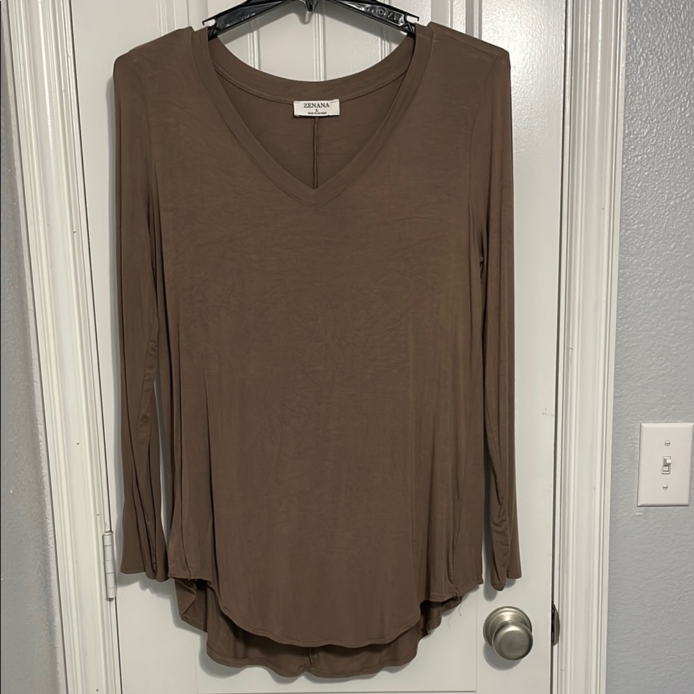 Zenana Women's Brown V-Neck Top